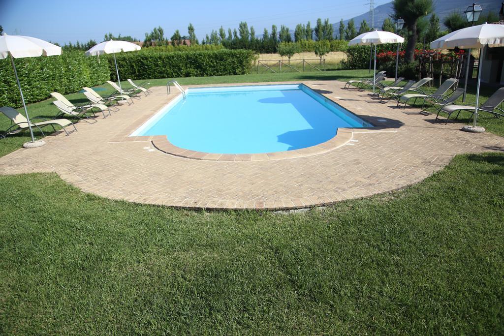 Hostal Residenza Isabella Spello Exterior foto